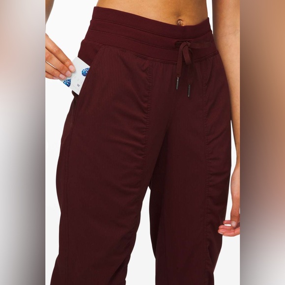 COPY - Lululemon Dance Studio/Beyond the Studio Jogger
Black Sz 6 - Picture 2 of 4